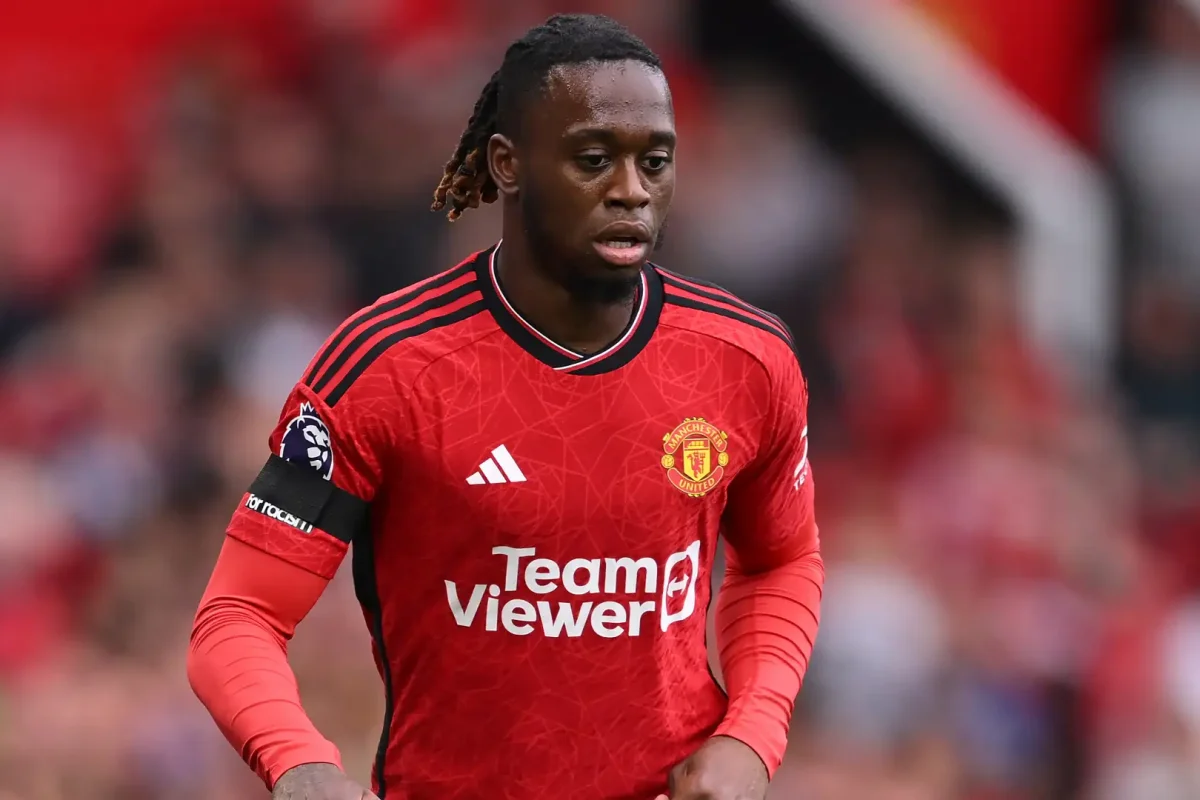 Barcelona Incar Aaron Wan-Bissaka dari Manchester United untuk Musim Panas Ini