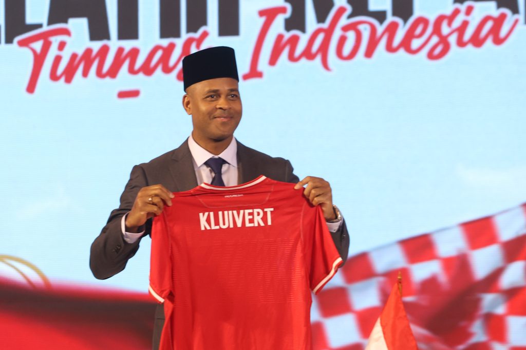 Patrick Kluivert Panggil Asisten Nova Arianto untuk Jadi Staf Pelatih Timnas Indonesia