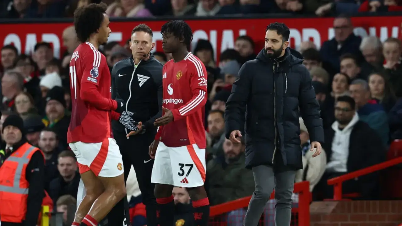 Pelatih Manchester United asal Portugal, Ruben Amorim (kanan)